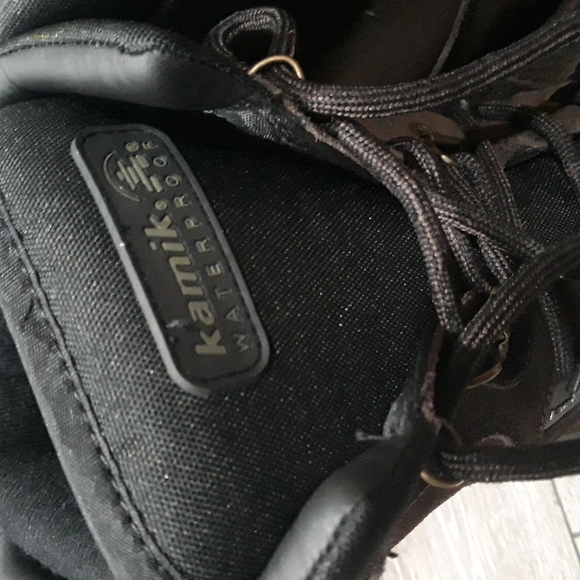 Kamik waterproof brown suede and black rubber boots. Size 9. Mint condition main image 10
